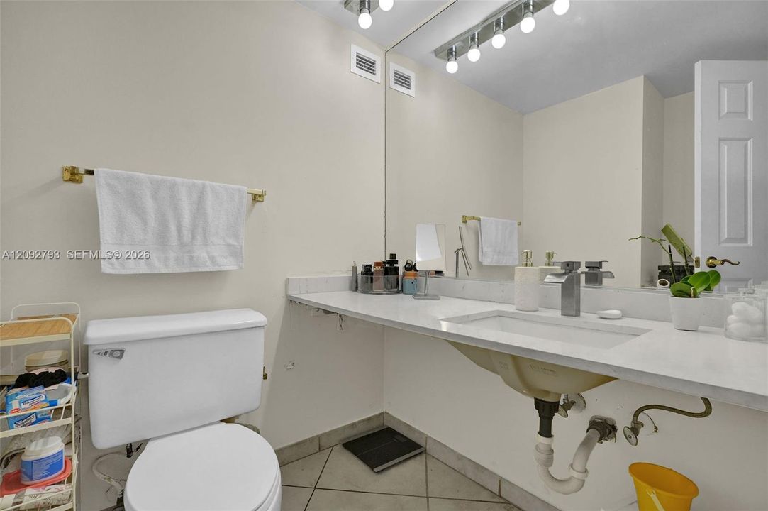 En Venta: $359,000 (1 camas, 1 baños, 910 Pies cuadrados)