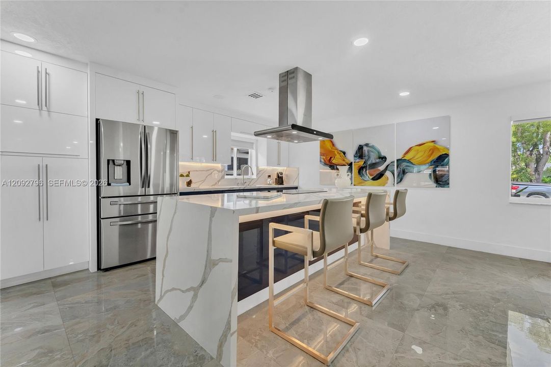 For Rent: $3,700 (3 beds, 2 baths, 1536 Square Feet)