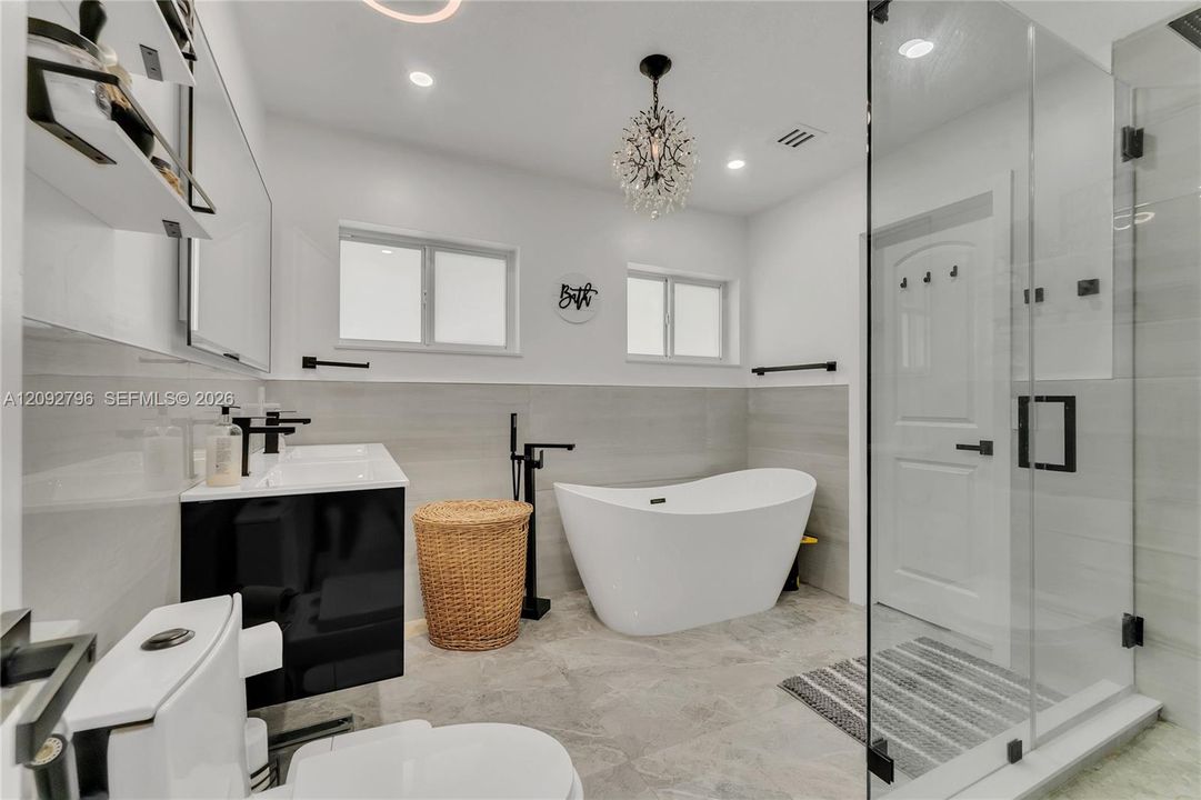 For Rent: $3,700 (3 beds, 2 baths, 1536 Square Feet)