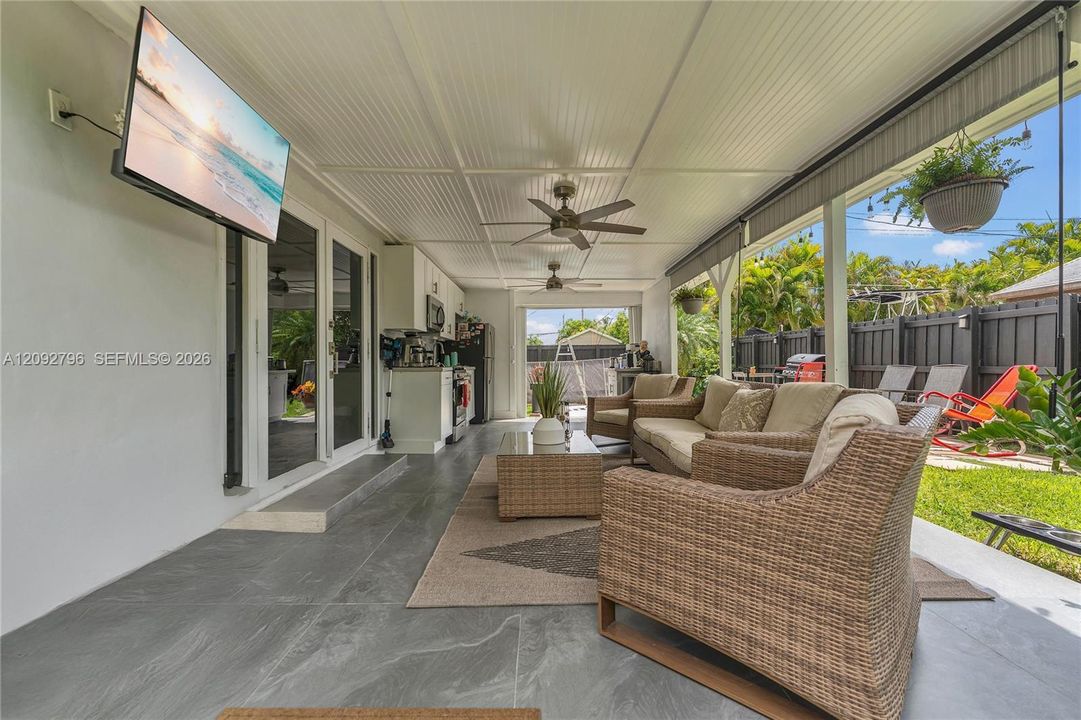 For Rent: $3,700 (3 beds, 2 baths, 1536 Square Feet)