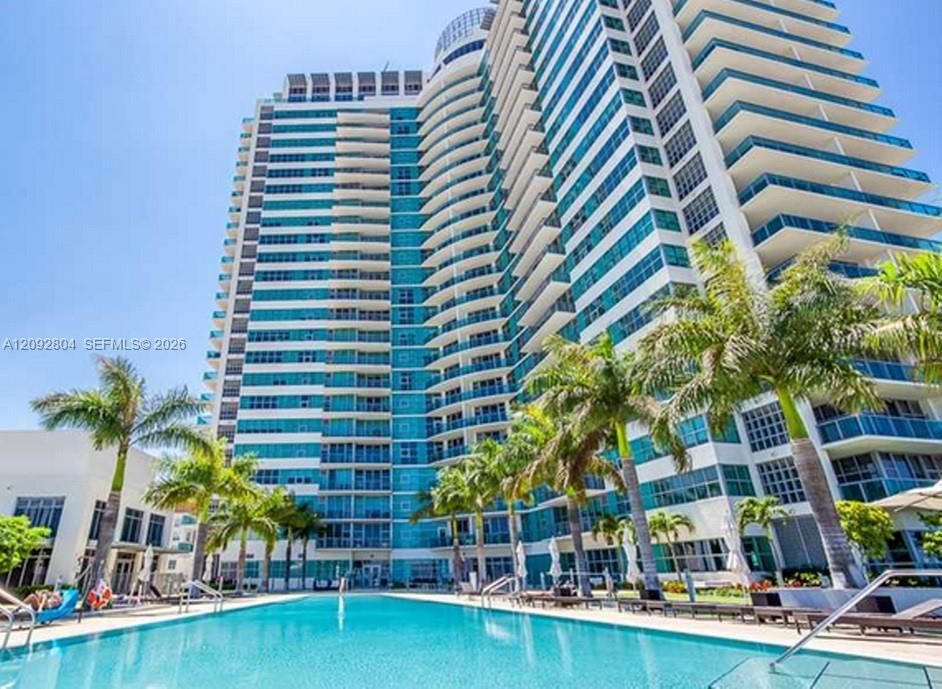 For Rent: $4,200 (2 beds, 2 baths, 1262 Square Feet)