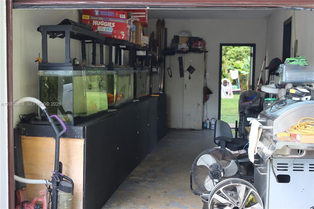 En Venta: $650,000 (4 camas, 2 baños, 1608 Pies cuadrados)