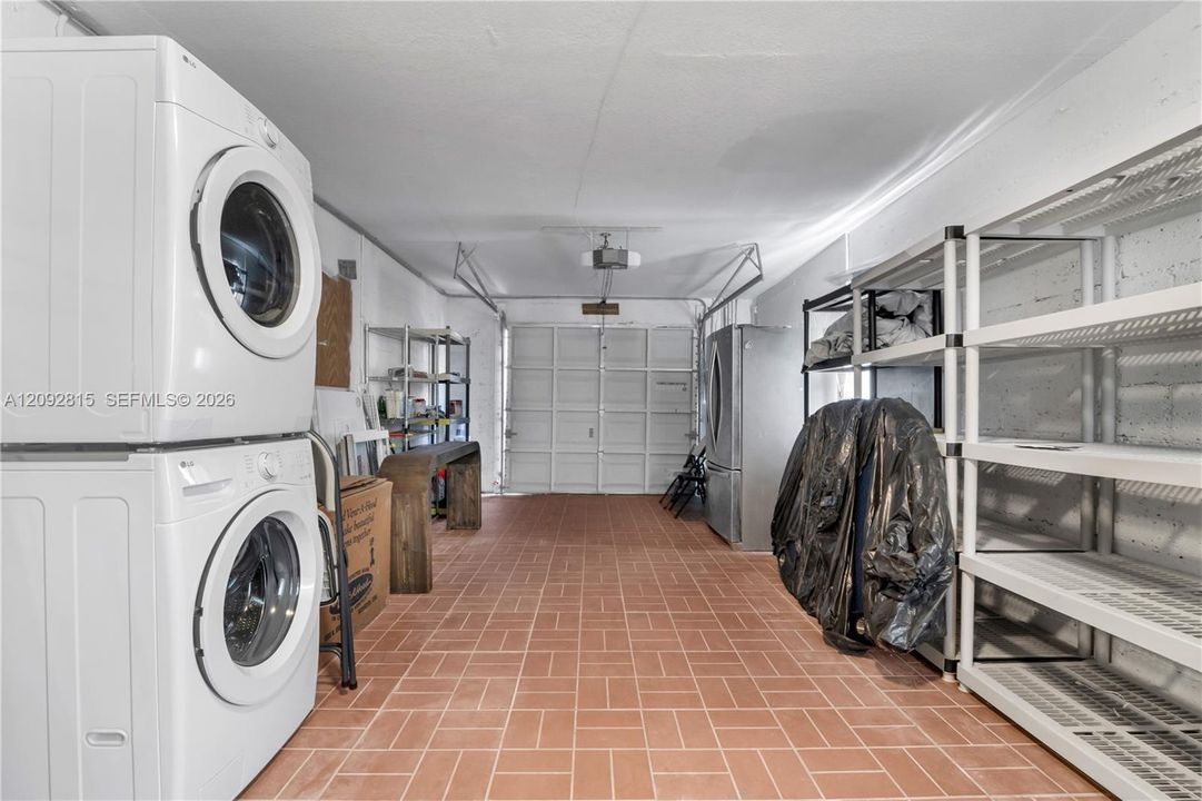 En Renta: $10,500 (4 camas, 2 baños, 1700 Pies cuadrados)