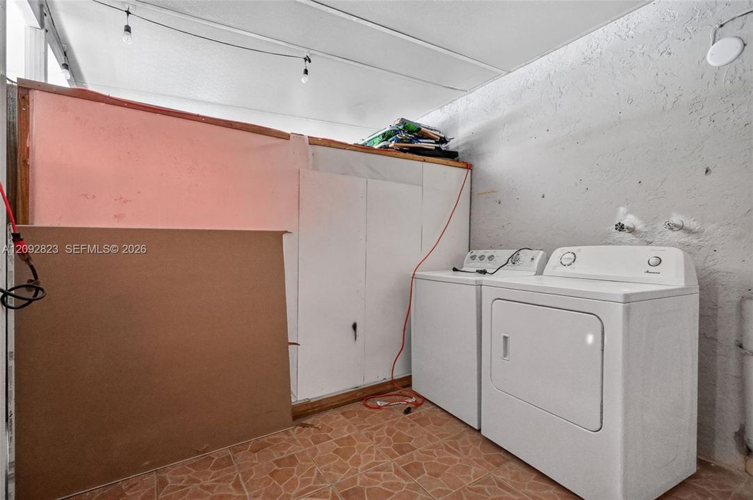 En Venta: $274,888 (2 camas, 2 baños, 1085 Pies cuadrados)