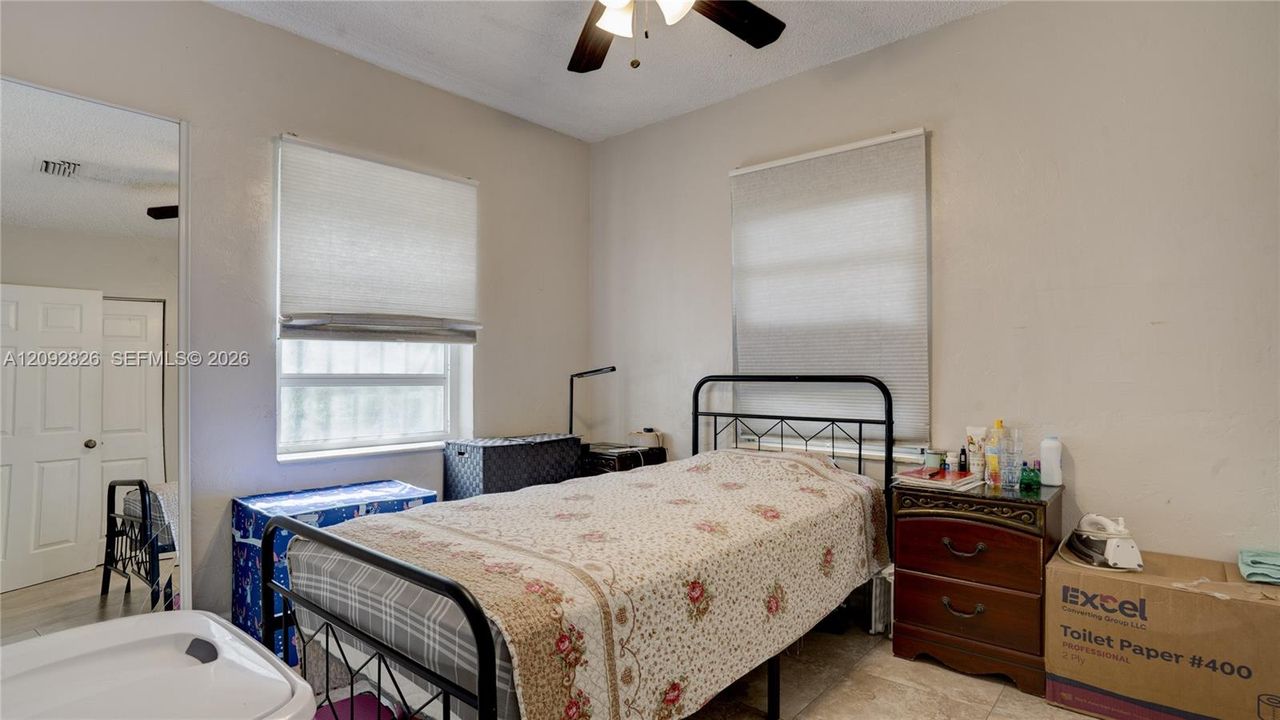 For Sale: $629,000 (3 beds, 2 baths, 1181 Square Feet)