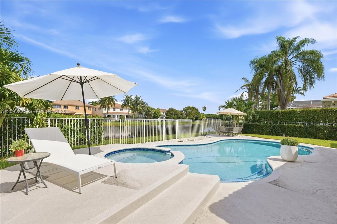 En Venta: $1,559,000 (6 camas, 5 baños, 3894 Pies cuadrados)