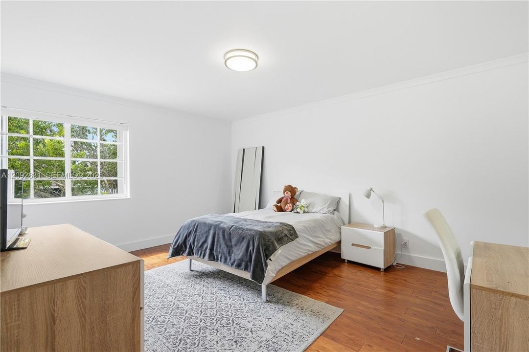 En Venta: $1,559,000 (6 camas, 5 baños, 3894 Pies cuadrados)