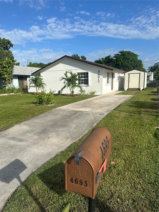 For Rent: $2,800 (3 beds, 1 baths, 1060 Square Feet)