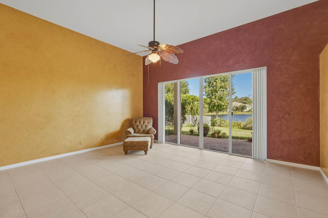 012_-_Family_Room_1