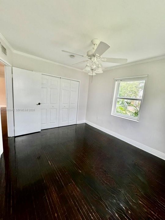 For Rent: $2,450 (2 beds, 1 baths, 786 Square Feet)