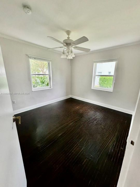 For Rent: $2,450 (2 beds, 1 baths, 786 Square Feet)