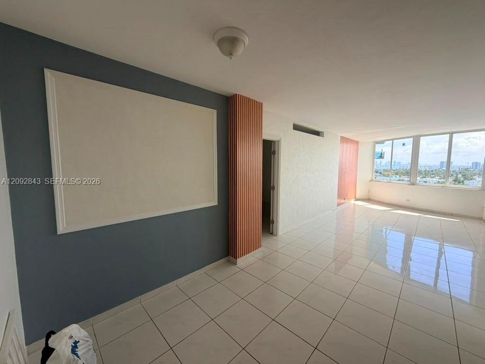 Activo con contrato: $3,000 (3 camas, 2 baños, 1207 Pies cuadrados)