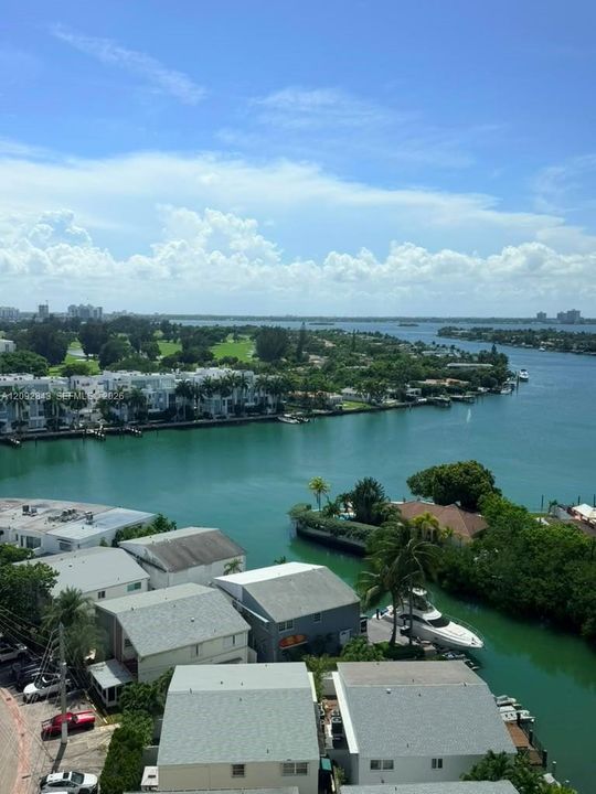 Activo con contrato: $3,000 (3 camas, 2 baños, 1207 Pies cuadrados)