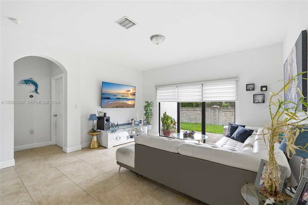 For Sale: $865,000 (4 beds, 3 baths, 2107 Square Feet)