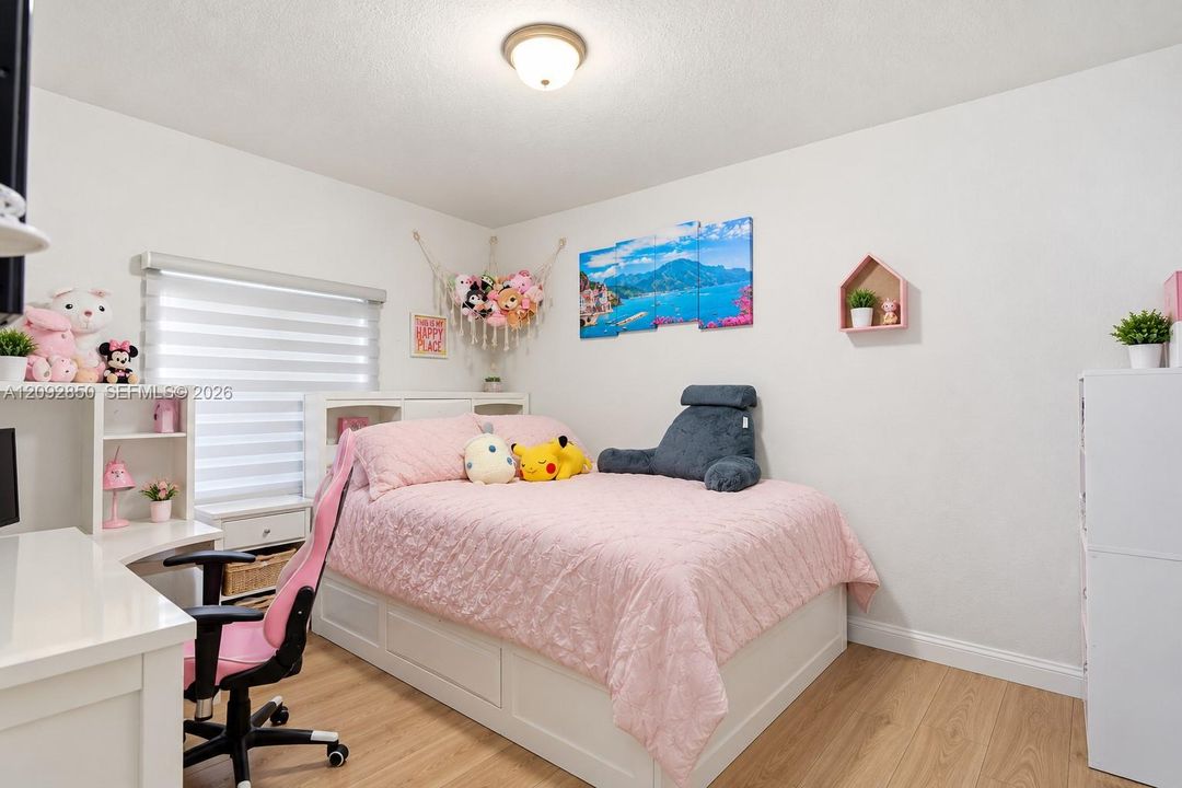 For Sale: $865,000 (4 beds, 3 baths, 2107 Square Feet)