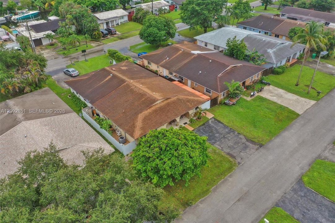 En Venta: $460,000 (3 camas, 2 baños, 1605 Pies cuadrados)