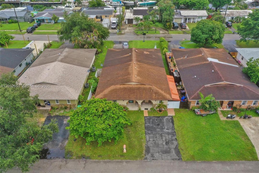 En Venta: $460,000 (3 camas, 2 baños, 1605 Pies cuadrados)