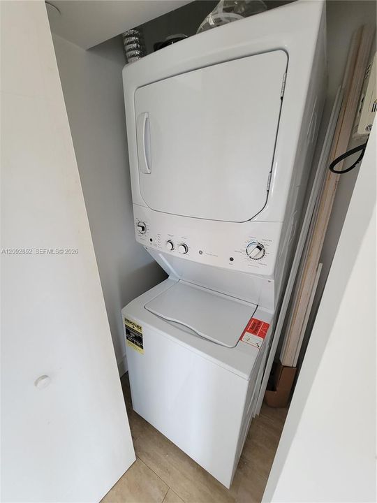 В аренду: $2,800 (3 спален, 2 ванн, 1400 Квадратных фут)