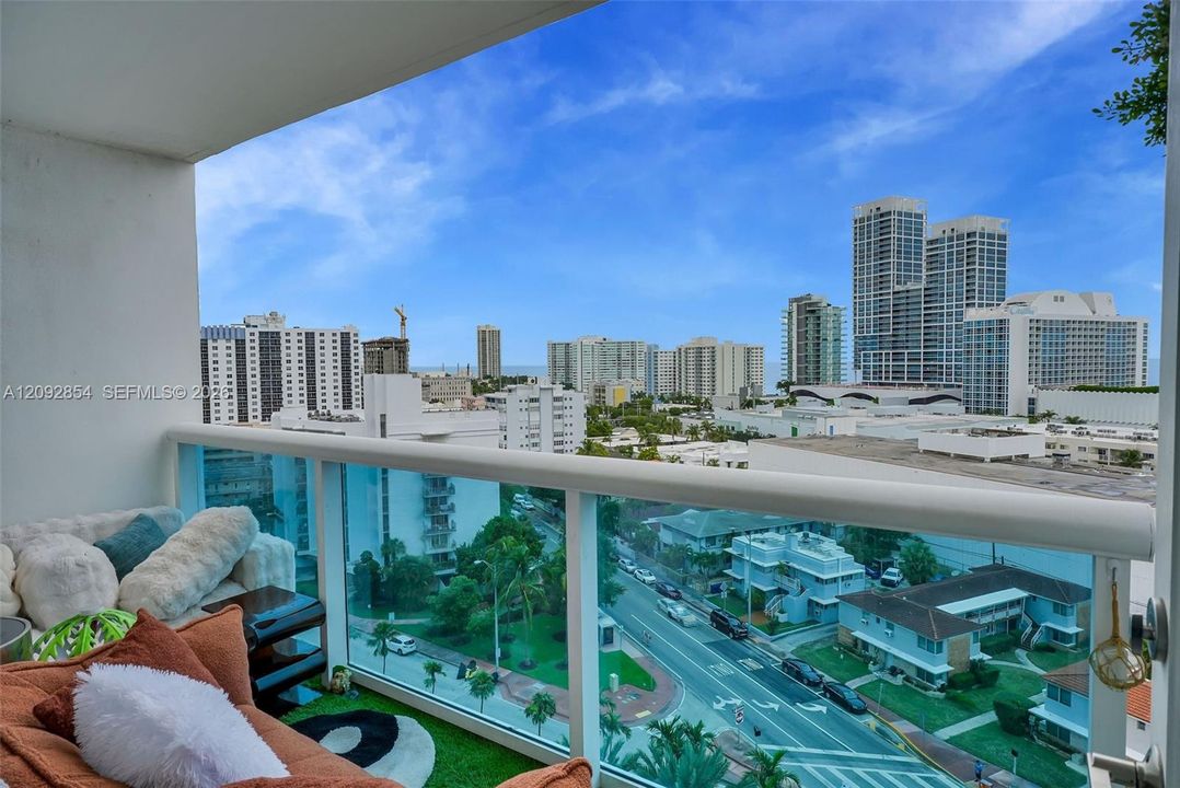 En Venta: $359,000 (1 camas, 1 baños, 910 Pies cuadrados)