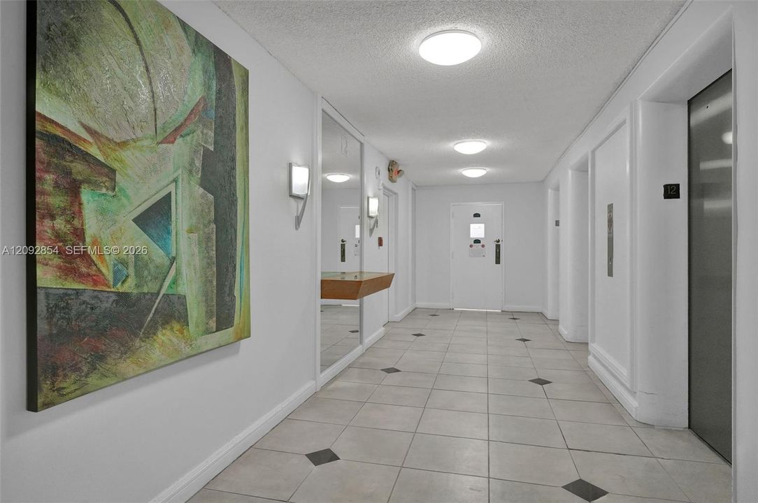 En Venta: $359,000 (1 camas, 1 baños, 910 Pies cuadrados)