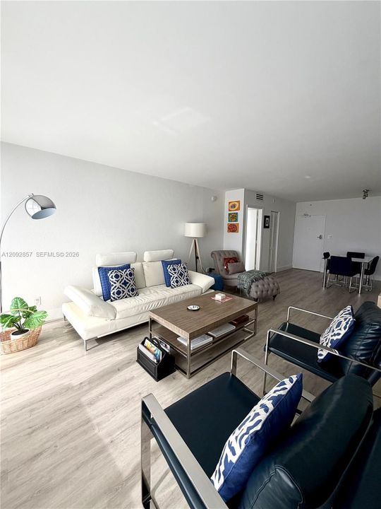 En Renta: $4,700 (2 camas, 2 baños, 1190 Pies cuadrados)