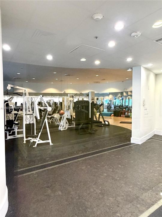 En Renta: $4,700 (2 camas, 2 baños, 1190 Pies cuadrados)