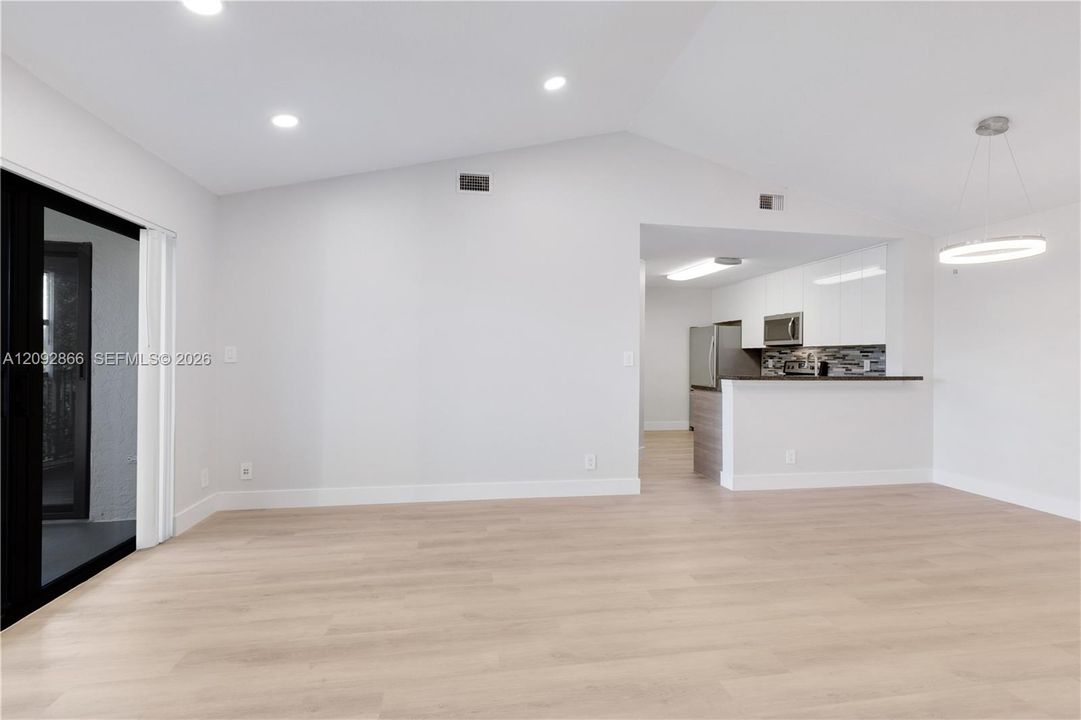 En Renta: $2,350 (2 camas, 2 baños, 1029 Pies cuadrados)