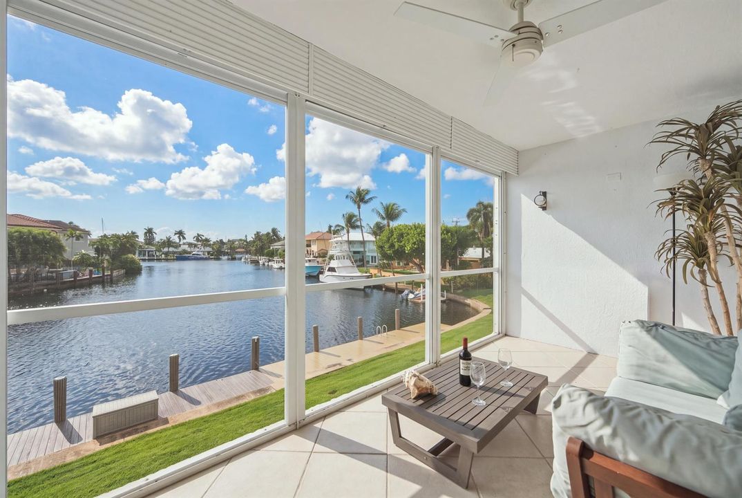 Glorious Canal View