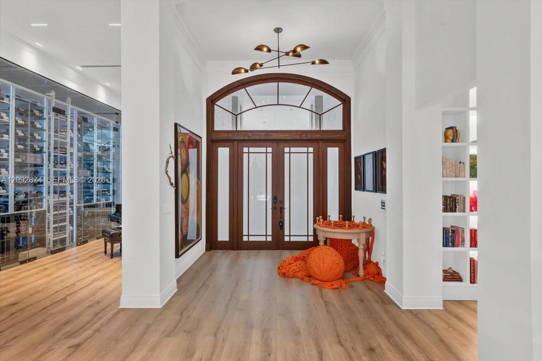 En Venta: $10,900,000 (6 camas, 5 baños, 5185 Pies cuadrados)