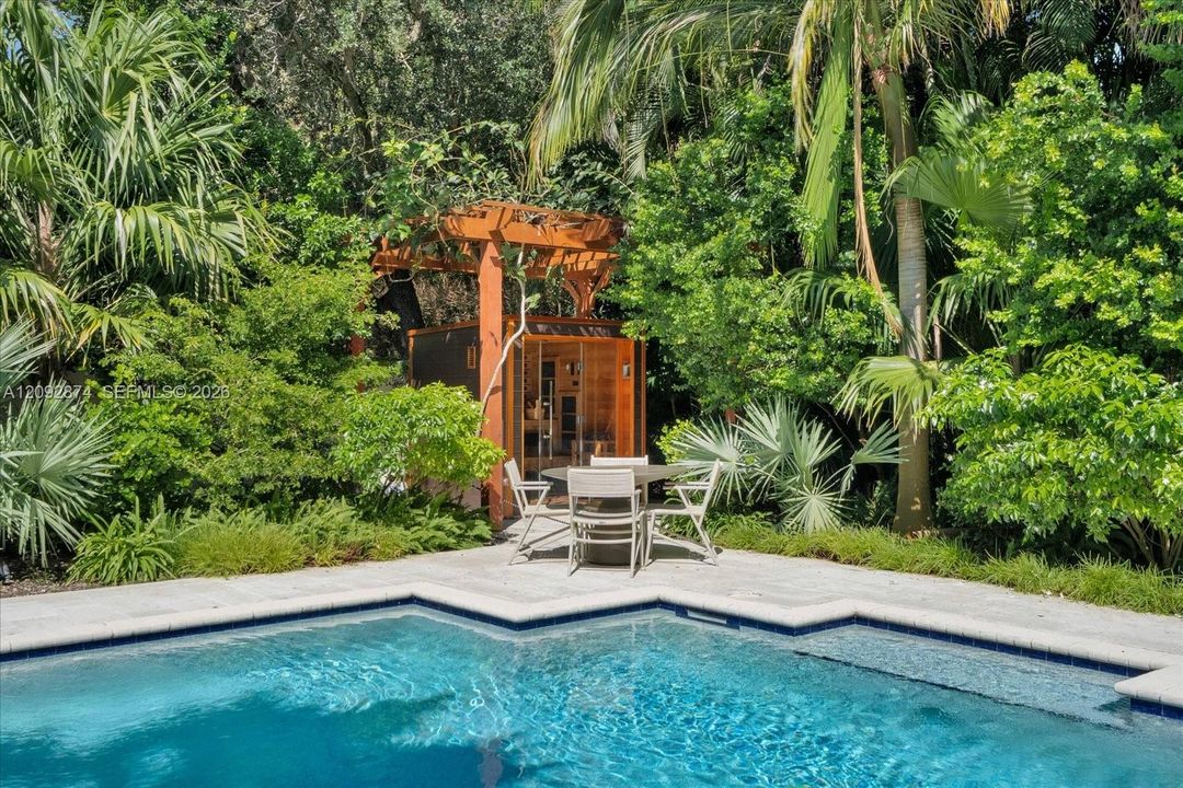 En Venta: $10,900,000 (6 camas, 5 baños, 5185 Pies cuadrados)