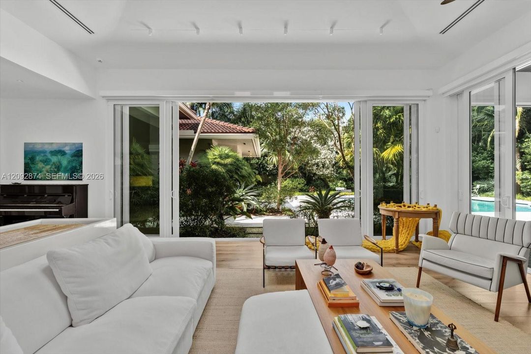 En Venta: $10,900,000 (6 camas, 5 baños, 5185 Pies cuadrados)