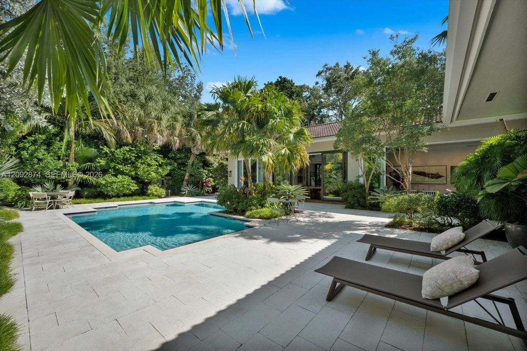 En Venta: $10,900,000 (6 camas, 5 baños, 5185 Pies cuadrados)