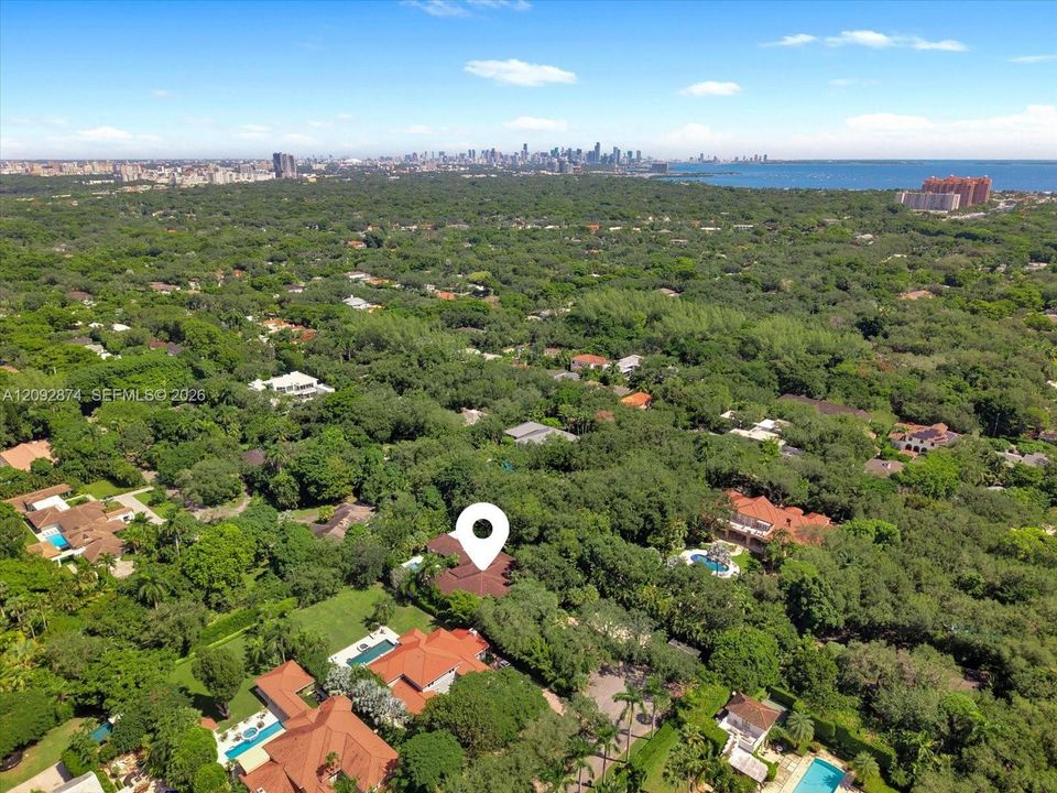 En Venta: $10,900,000 (6 camas, 5 baños, 5185 Pies cuadrados)