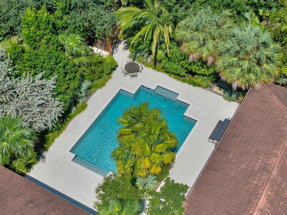 En Venta: $10,900,000 (6 camas, 5 baños, 5185 Pies cuadrados)