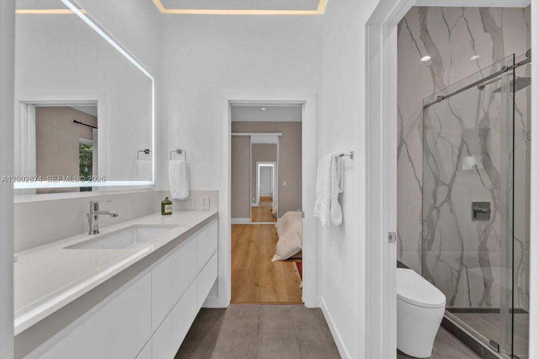 En Venta: $10,900,000 (6 camas, 5 baños, 5185 Pies cuadrados)