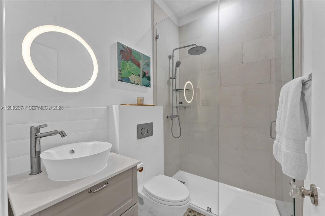 En Venta: $10,900,000 (6 camas, 5 baños, 5185 Pies cuadrados)