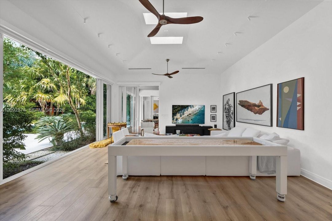 En Venta: $10,900,000 (6 camas, 5 baños, 5185 Pies cuadrados)
