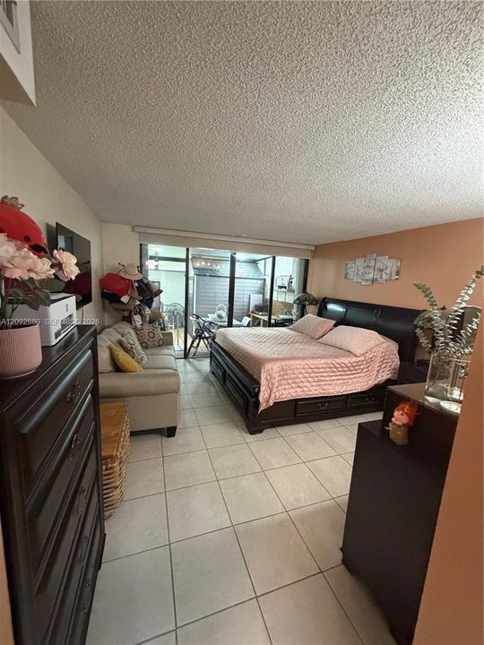Active With Contract: $529,999 (3 beds, 2 baths, 1458 Square Feet)