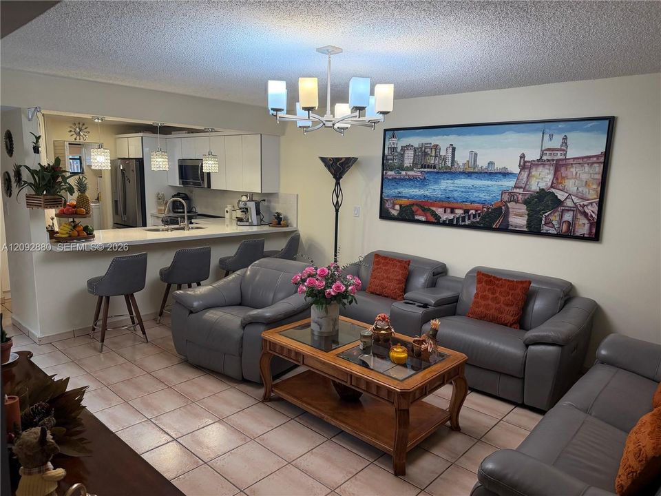 Active With Contract: $529,999 (3 beds, 2 baths, 1458 Square Feet)