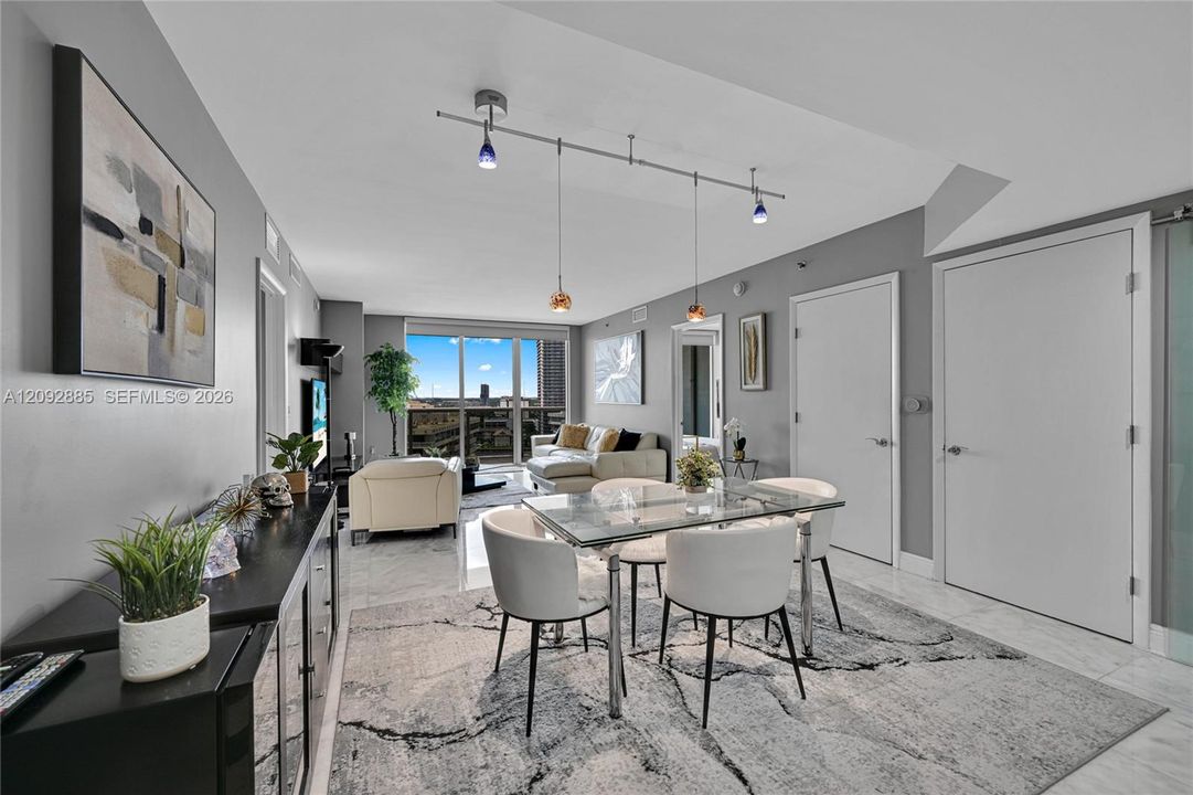 For Rent: $6,500 (3 beds, 3 baths, 1571 Square Feet)