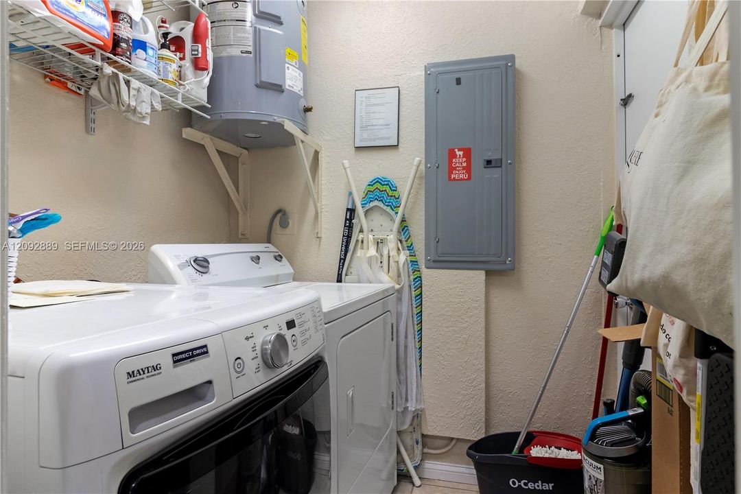 For Rent: $5,200 (3 beds, 2 baths, 1632 Square Feet)