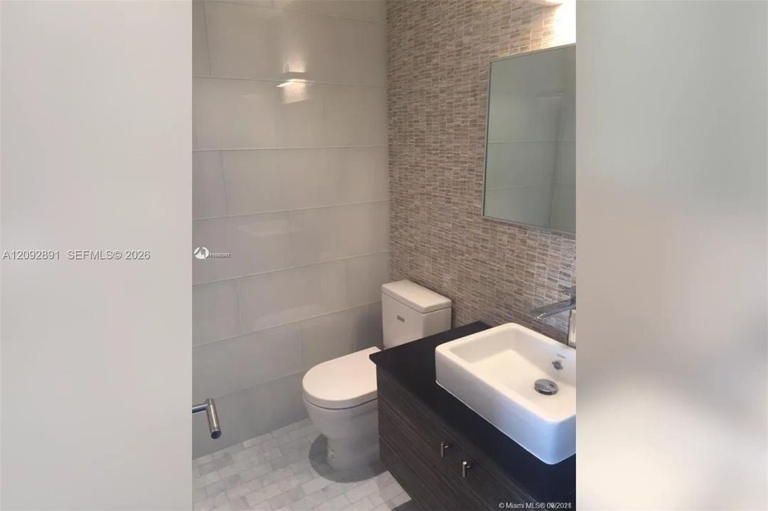 For Rent: $3,300 (2 beds, 2 baths, 1200 Square Feet)