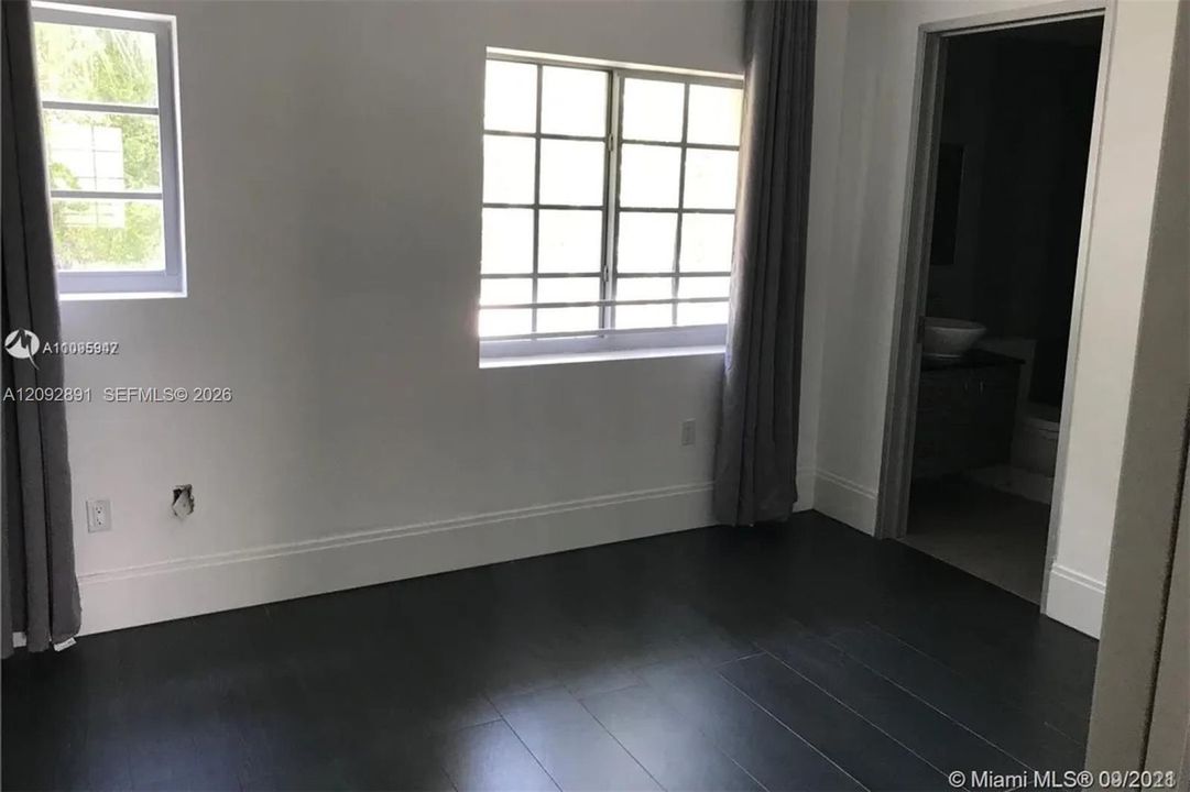 For Rent: $3,300 (2 beds, 2 baths, 1200 Square Feet)