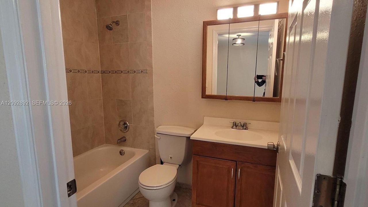 downstairs full bathroom