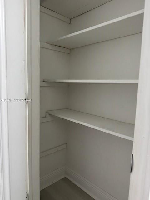 For Rent: $1,750 (1 beds, 1 baths, 7638 Square Feet)