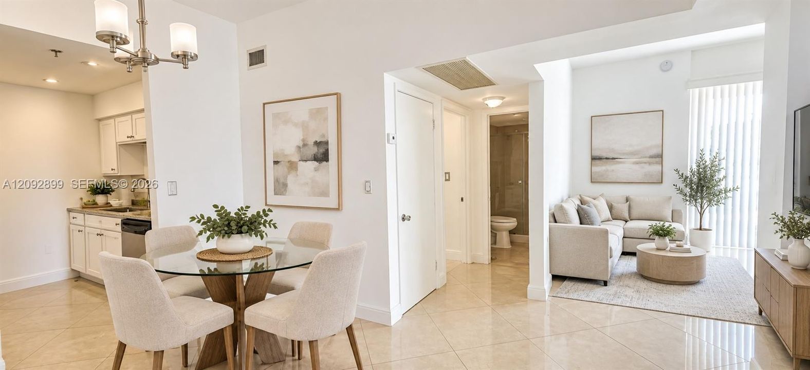 For Rent: $2,400 (2 beds, 2 baths, 922 Square Feet)