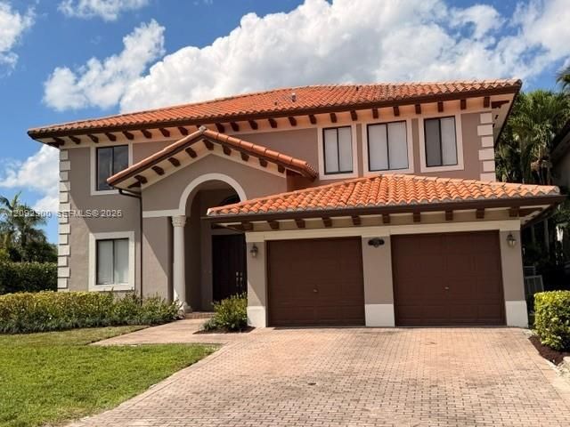 В аренду: $7,500 (5 спален, 4 ванн, 4149 Квадратных фут)