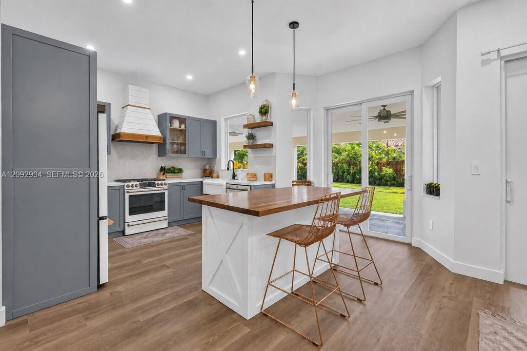 For Sale: $1,495,000 (4 beds, 4 baths, 2325 Square Feet)