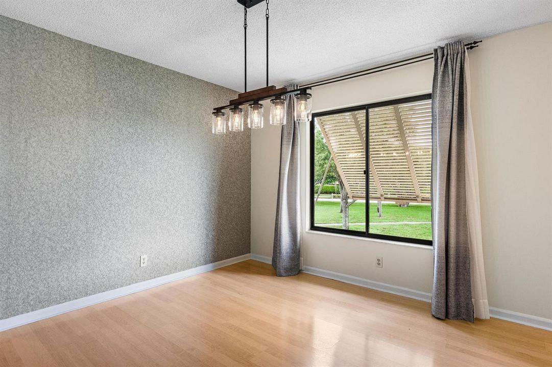 10101 Mangrove Dr. Apt 201-15