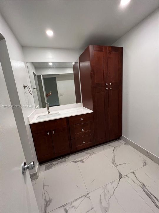 En Renta: $2,700 (3 camas, 2 baños, 1540 Pies cuadrados)